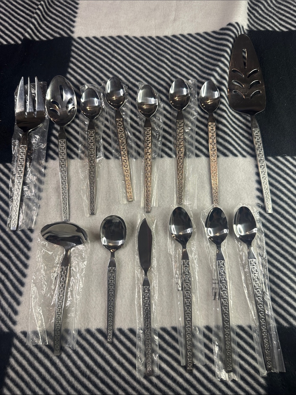 VINTAGE HANFORD FORGE TROCADERO KOREA STAINLESS FLATWARE 14 PC LOT